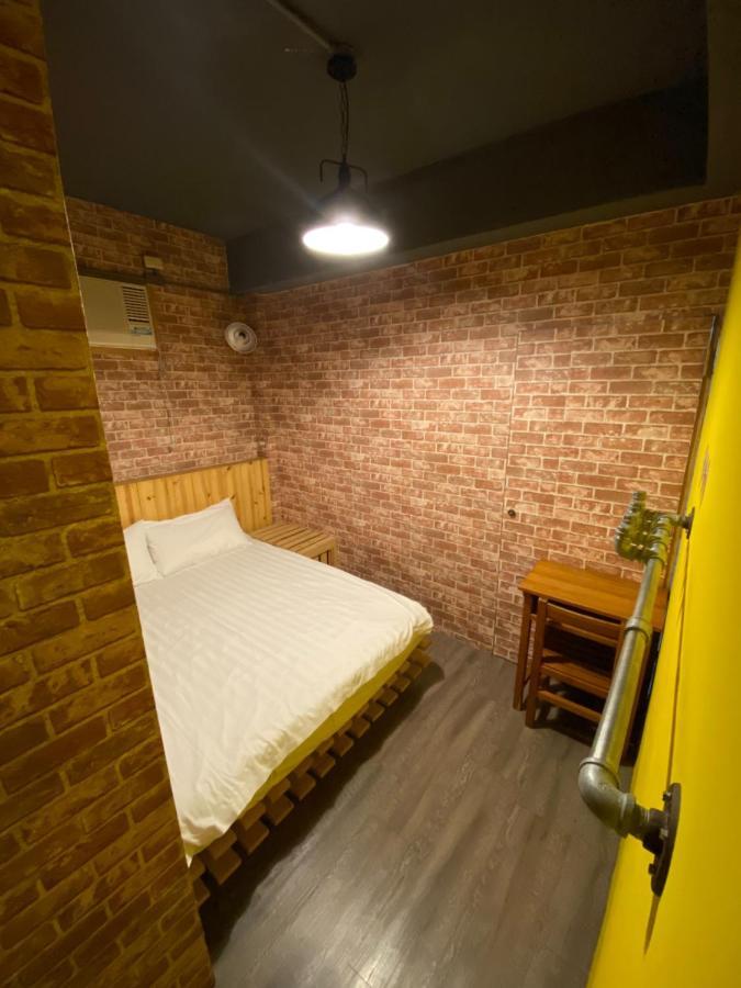 蜂巢膠囊旅店 - Hive B&B Хуалянь Экстерьер фото
