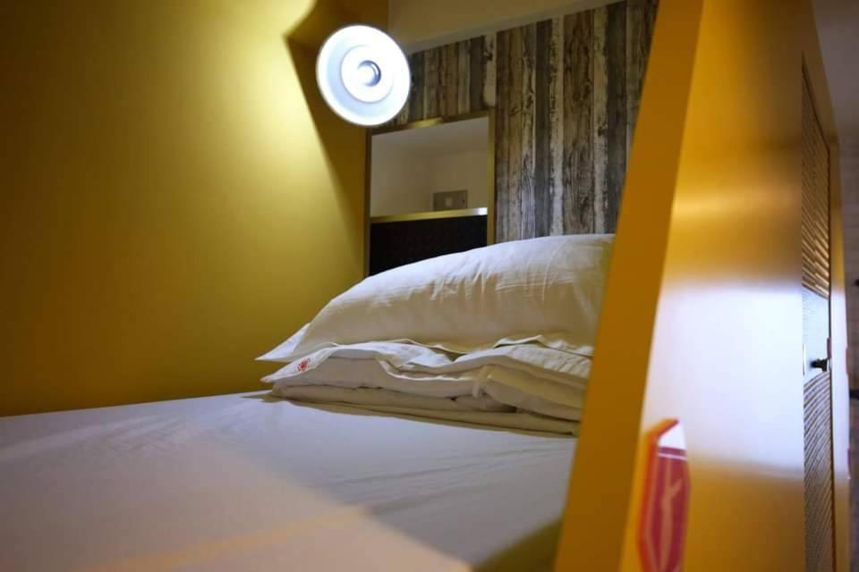 蜂巢膠囊旅店 - Hive B&B Хуалянь Экстерьер фото