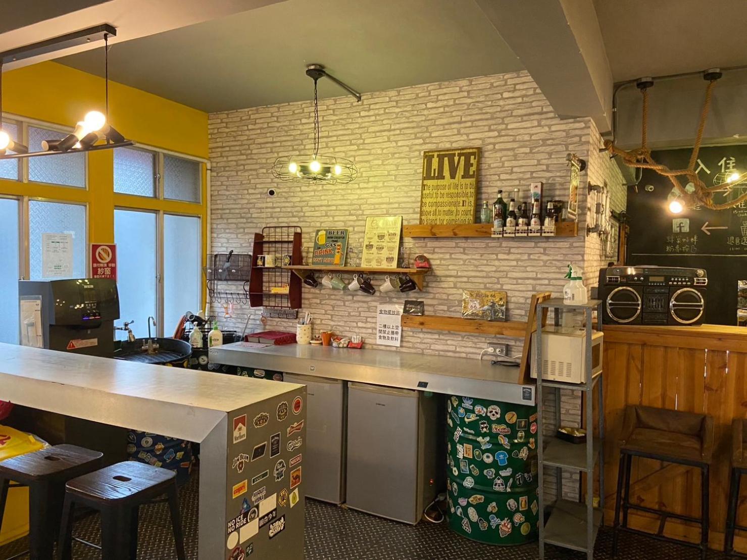 蜂巢膠囊旅店 - Hive B&B Хуалянь Экстерьер фото