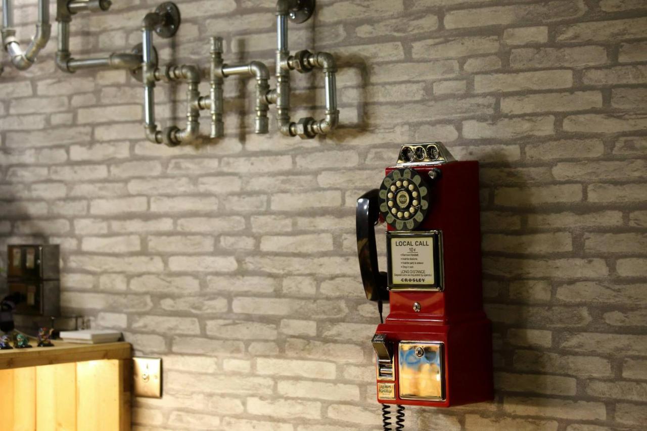 蜂巢膠囊旅店 - Hive B&B Хуалянь Экстерьер фото